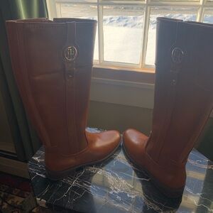 Tommy Hilfiger brown riding boots,‎ NWOT, no box